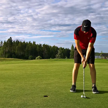 Ośrodek wypoczynkowy Revontuli 3*